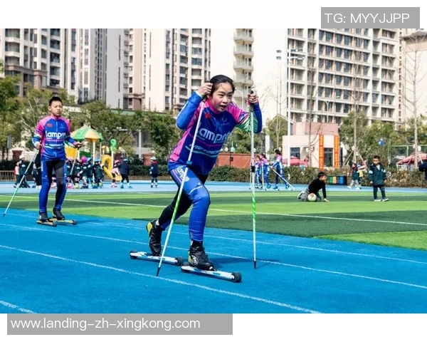 张春浩：从足球场上的新星到未来的传奇之路